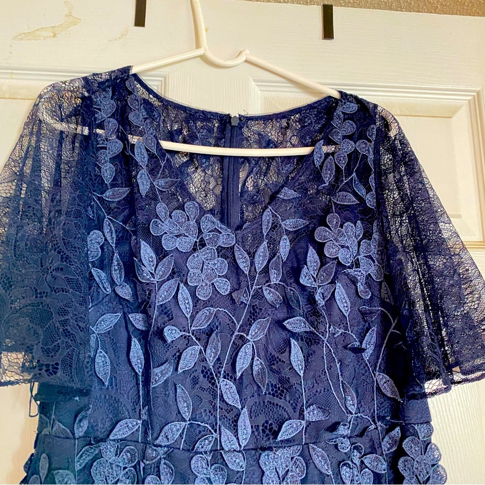 Adrianna Papelle navy mother of the bride dress leaf appliqué size 14